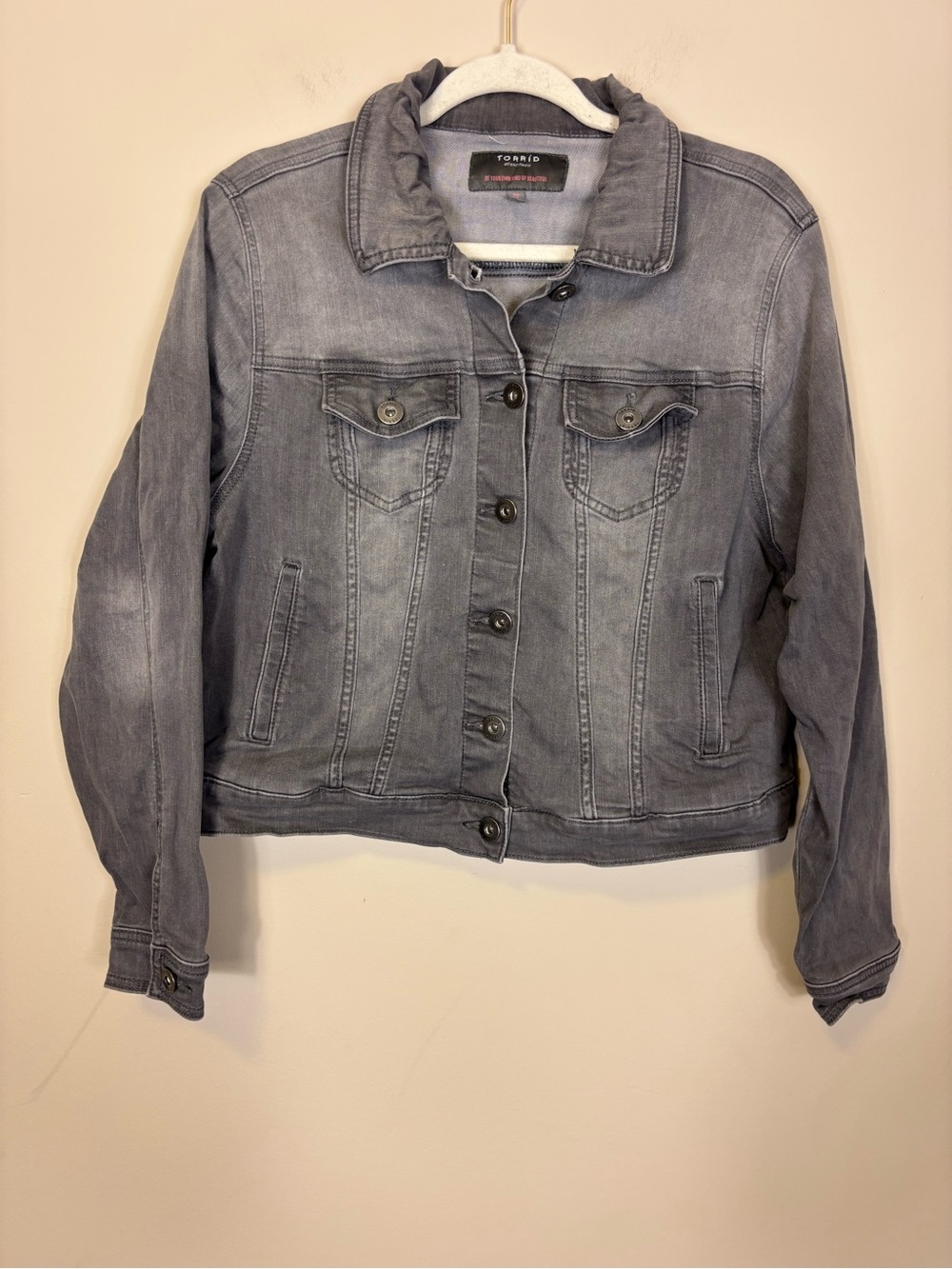 torrid Washed Gray Denim Jacket Size Large